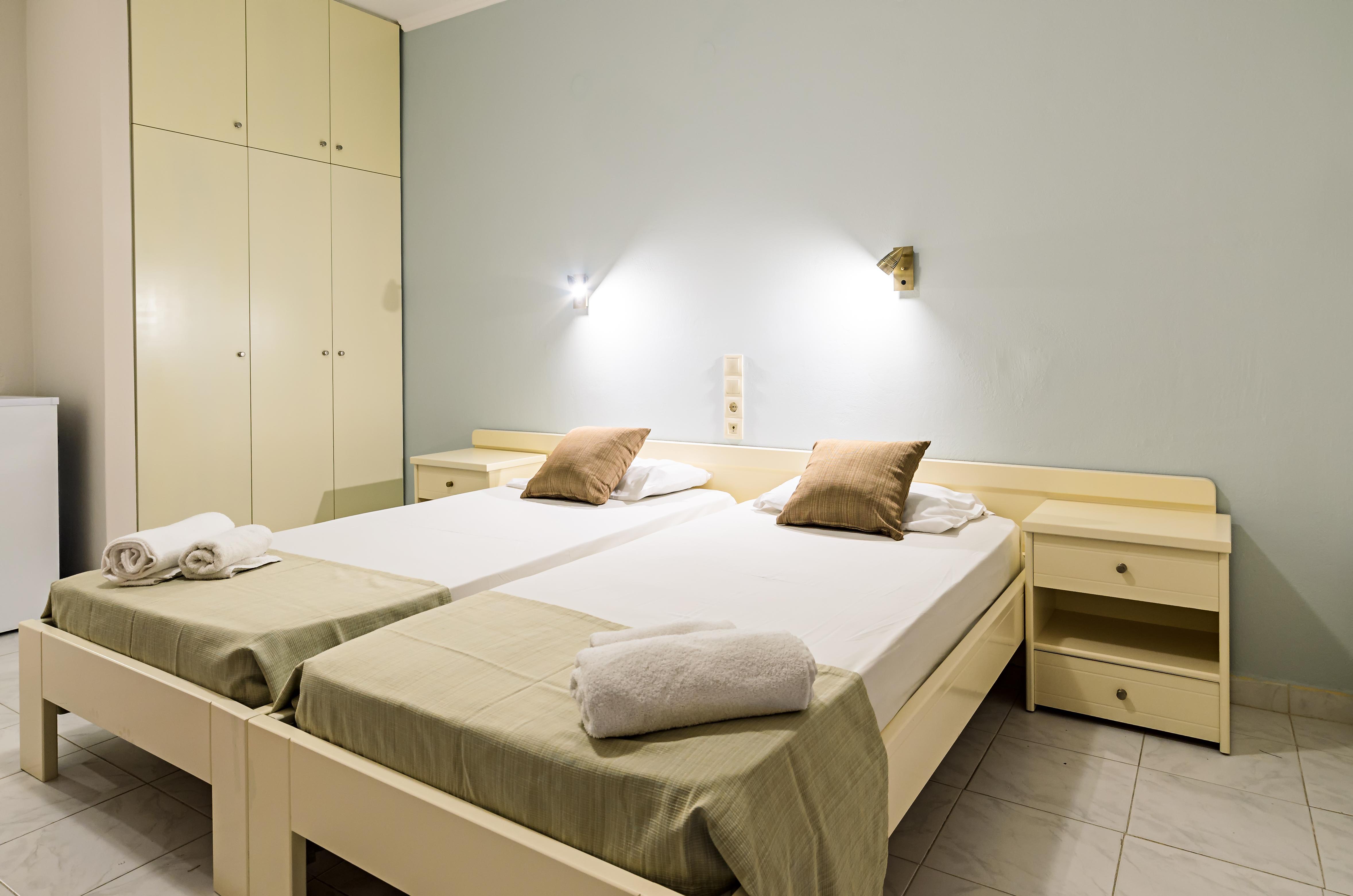 Karras Hotel Лаганас Экстерьер фото