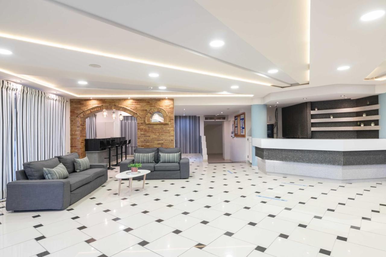 Karras Hotel Лаганас Экстерьер фото