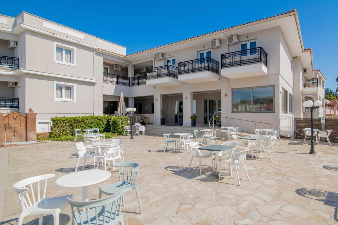 Karras Hotel Лаганас Экстерьер фото