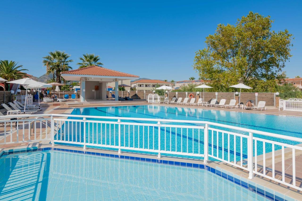 Karras Hotel Лаганас Экстерьер фото